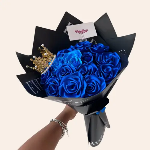 Ramo Azul Eterno — 15 rosas